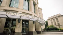 Pa.는 국선에 대한 최초의 투자를 통해 사무실에서 변호사를 고용하고 사건 관리를 개선할 수 있었습니다.