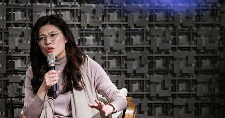 대만 야당 지도자, '평화 여정' 위해 중국 도착
    


