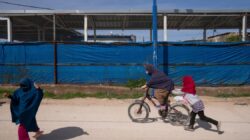 시리아에 발이 묶인 외국인 ISIS 전사의 아내와 자녀