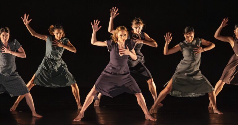 이번 주말에 할 일: 피츠버그 발레단의 스프링 믹스, 뮤지컬 '헤드 오버 힐즈'
    


