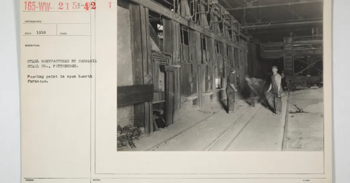피츠버그 경제학자의 새 책이 지역의 철강 이야기에 도전합니다.