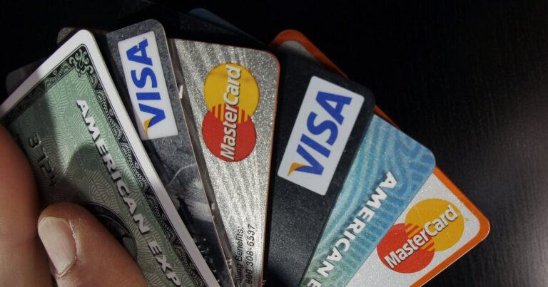 피츠버그 공립학교, 주정부 명령에 앞서 학생들을 위한 개인 금융 수업 시작
    


