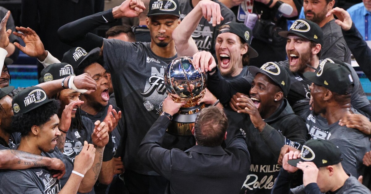 샌안토니오 스퍼스, 서부지구 승리, 오클라호마시티 썬더 꺾고 NBA 결승 진출