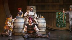 이번 주말에 할 일: NFL 드래프트 활동, 피츠버그 식물원의 ‘Scraposaurs’