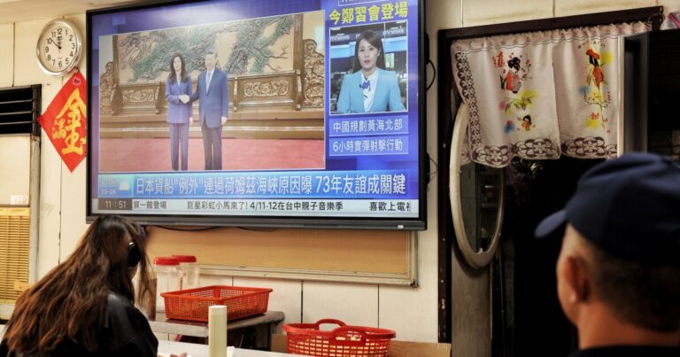 대만 야당 지도자, 시 회담에 '통일' 회담 회피
    


