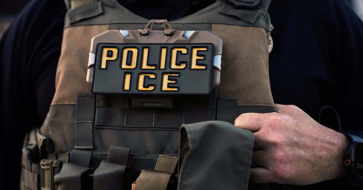 트럼프, ICE 수장에 전 오클라호마주 경찰관 지명