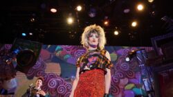 히트작 ‘헤드윅 앤 더 앵그리 인치(Hedwig and the Angry Inch)’가 피츠버그 극장 관객에 대해 말하는 것