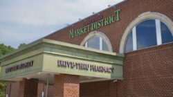 Giant Eagle 약국은 Kroger 계약에 따라 평소와 같이 지속될 것으로 예상됩니다.