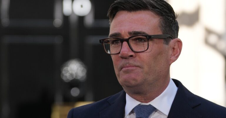앤디 번햄(Andy Burnham)이 영국 총리가 된다
    


