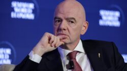 유럽 ​​국가들은 월드컵 보이콧이 여전히 진행 중이어서 FIFA의 ​​인판티노가 곤경에 처해 있다고 말합니다.