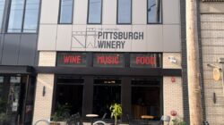음악 공연장 Original Pittsburgh Winery가 8월에 문을 닫으며 관객 습관의 변화를 언급