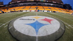피츠버그 스틸러스(Pittsburgh Steelers)는 학습을 강화하고 출석률을 높이기 위해 지역 학교와 협력하고 있습니다.