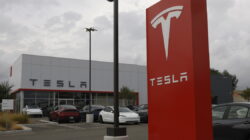 미국, 이스라엘은 선거 후 이란을 공격할 수도 있다. 그리고 SpaceX와 Tesla는 합병을 고려합니다